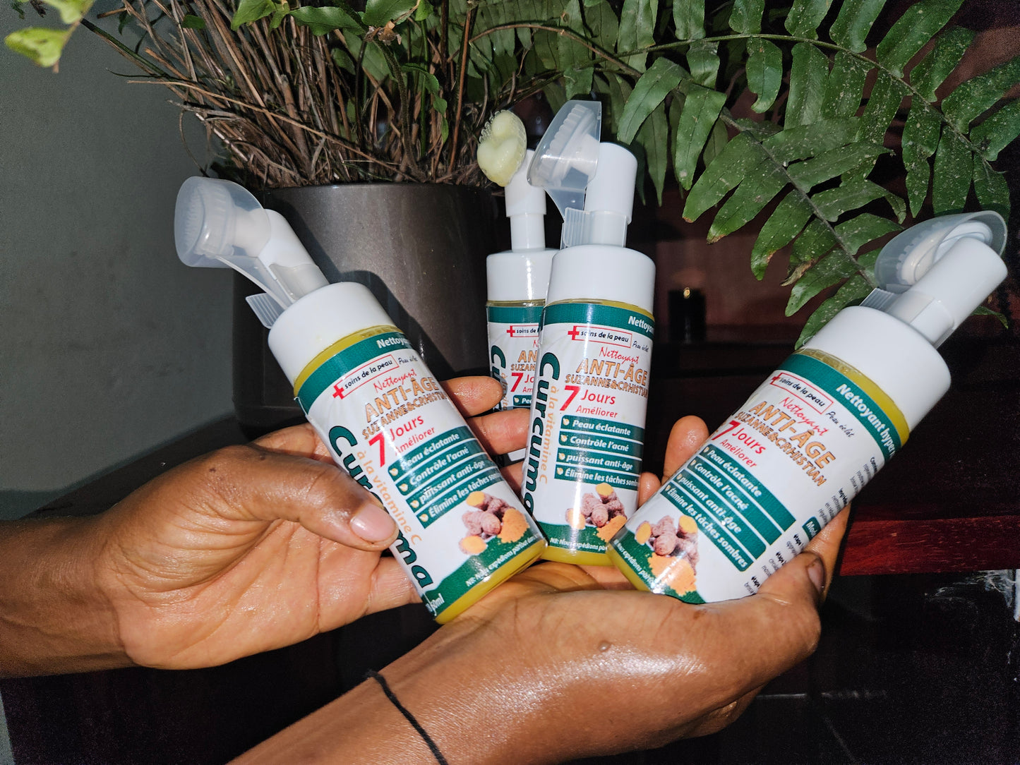 NETTOYANT ANTI-AGE suzanneetchristian